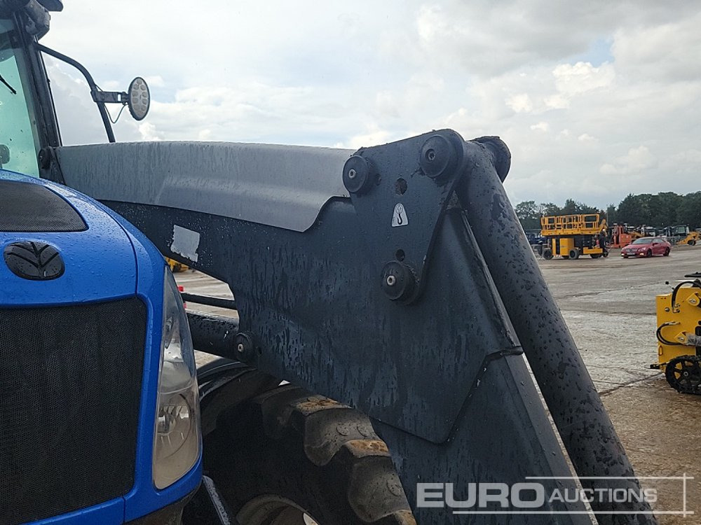Tracteur agricole New Holland T6070: photos 16