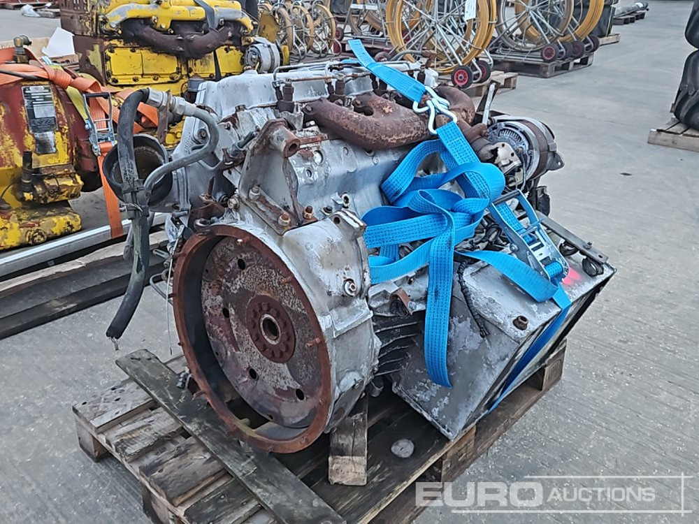 Perkins 4 Cylinder Engine - Moteur: photos 5 Perkins 4 Cylinder Engine - Moteur: photos 5