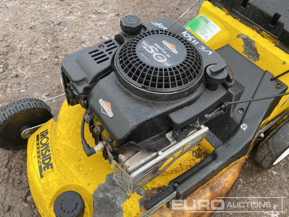 Petrol Lawnmowers (3 of) - Motofaucheuse: photos 5 Petrol Lawnmowers (3 of) - Motofaucheuse: photos 5