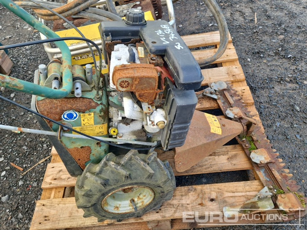 Petrol Rough Cut Mower, Atlas Copco Petrol Power Pack (2 of) - Matériel de chantier: photos 5 Petrol Rough Cut Mower, Atlas Copco Petrol Power Pack (2 of) - Matériel de chantier: photos 5