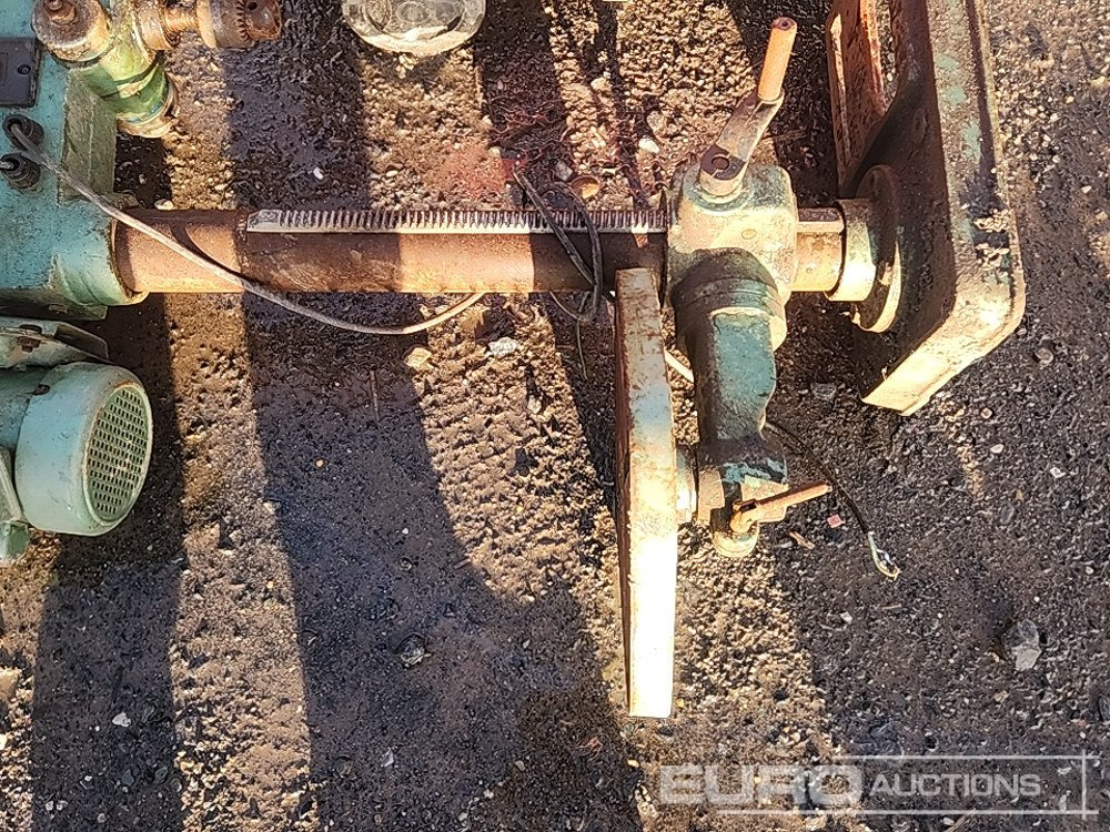 Réchauffeur de construction Pillar Drill, Space Heater, Aluminium Fuel Tanks (4 of): photos 7 Réchauffeur de construction Pillar Drill, Space Heater, Aluminium Fuel Tanks (4 of): photos 7