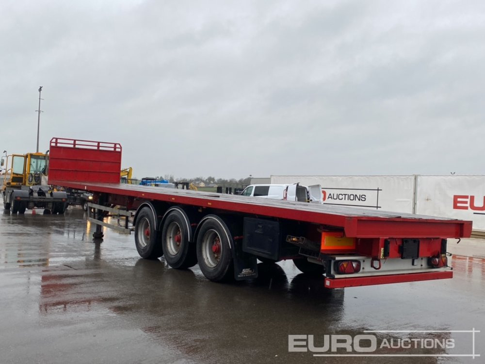 SDC 45' Tri Axle Flat Trailer, BPW Axles, Goal Post Sockets, Twist Locks - Semi-remorque plateau: photos 2 SDC 45' Tri Axle Flat Trailer, BPW Axles, Goal Post Sockets, Twist Locks - Semi-remorque plateau: photos 2