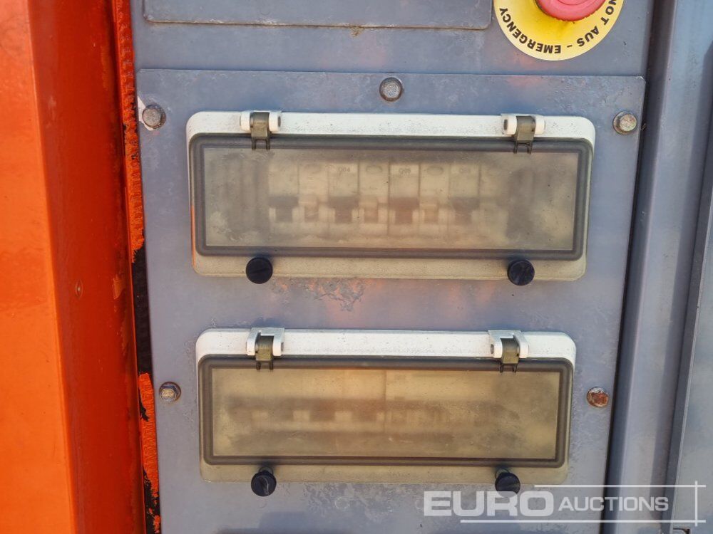 Groupe électrogène SDMO R110: photos 25