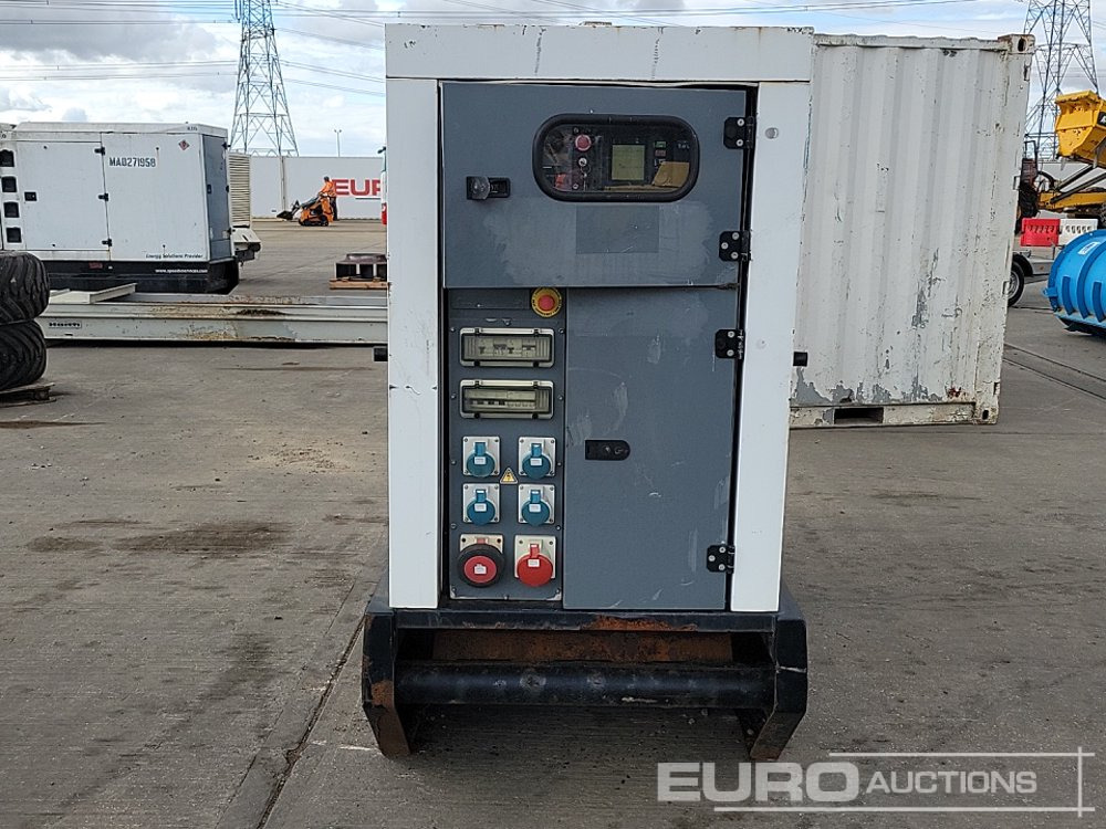 Groupe électrogène SDMO R110: photos 8