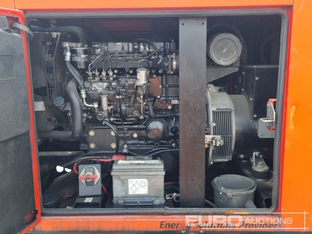 Groupe électrogène SDMO R33: photos 13