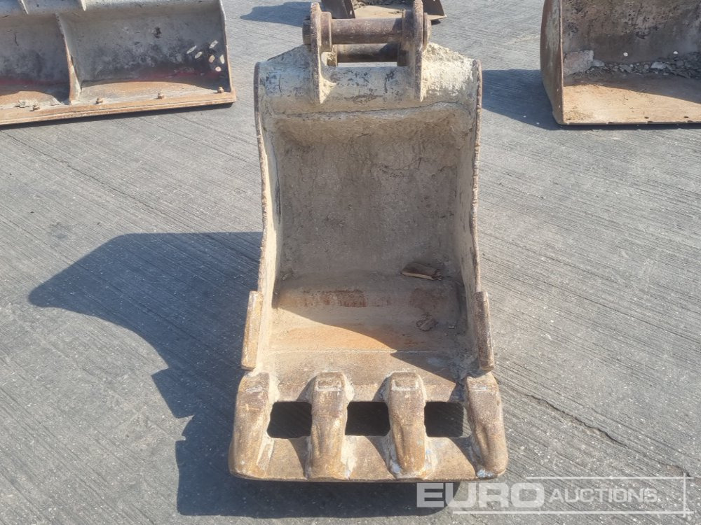 Godet Strickland 60" Ditching, 24" Digging Bucket 60mm Pin to suit 10 Ton Excavator: photos 8