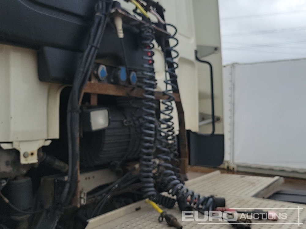 Tracteur routier 2013 DAF CF: photos 19