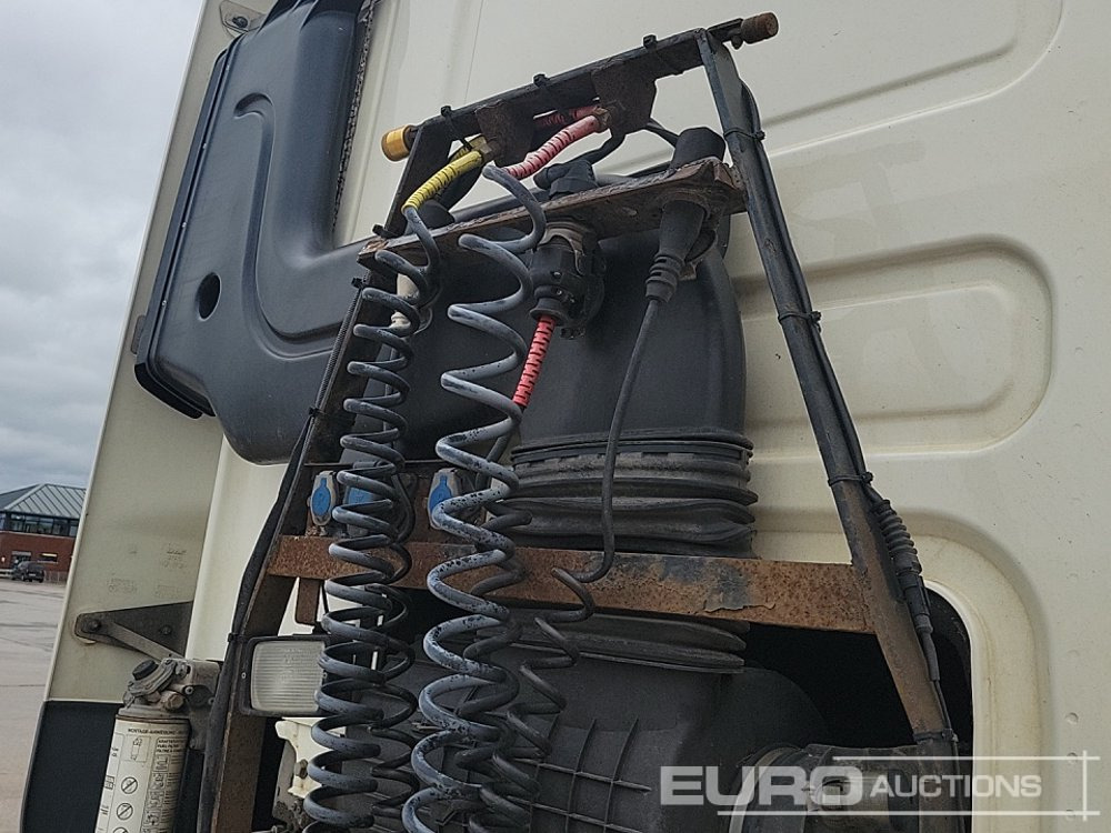 Tracteur routier 2013 DAF CF: photos 13