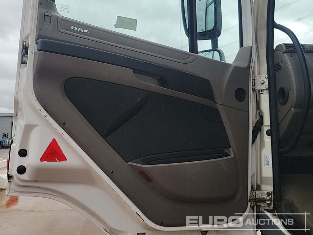 Tracteur routier 2013 DAF CF: photos 20