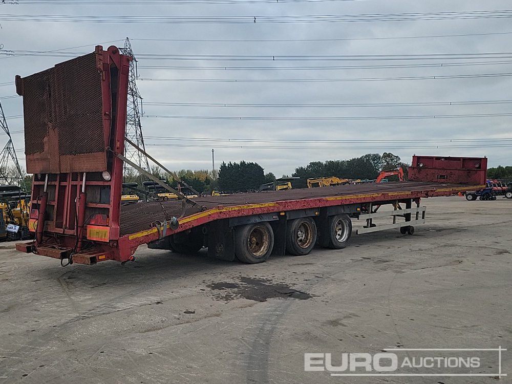 Tri Axle Low Loader Trailer, Winch, Hydraulic Ramp - Semi-remorque surbaissé: photos 5 Tri Axle Low Loader Trailer, Winch, Hydraulic Ramp - Semi-remorque surbaissé: photos 5