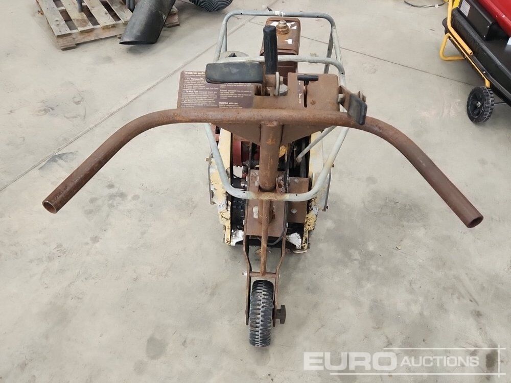 Turfco Petrol Turf Cutter, Briggs & Stratton Engine - Matériel de chantier: photos 4 Turfco Petrol Turf Cutter, Briggs & Stratton Engine - Matériel de chantier: photos 4