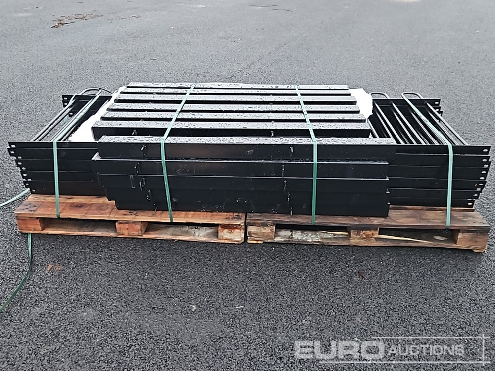 Unused 10x2x1m Bow Top Fencing Panels, 11posts - Matériel de chantier: photos 2 Unused 10x2x1m Bow Top Fencing Panels, 11posts - Matériel de chantier: photos 2
