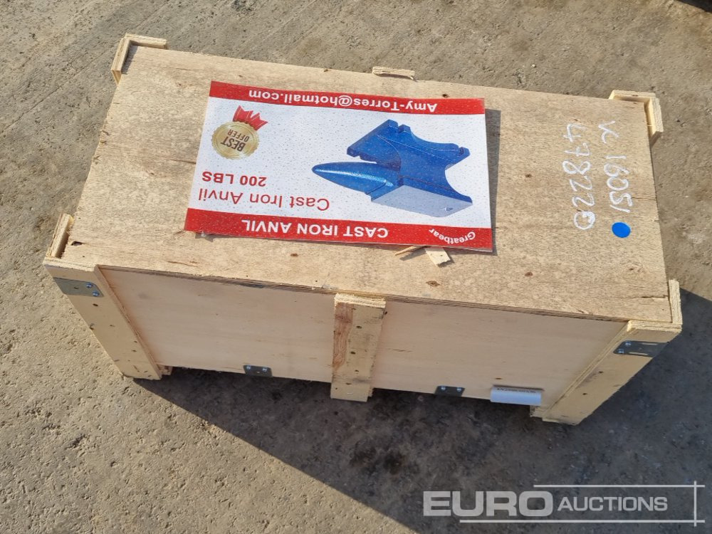 Unused 200LBS Cast Iron Anvil - Machine-outil: photos 4 Unused 200LBS Cast Iron Anvil - Machine-outil: photos 4