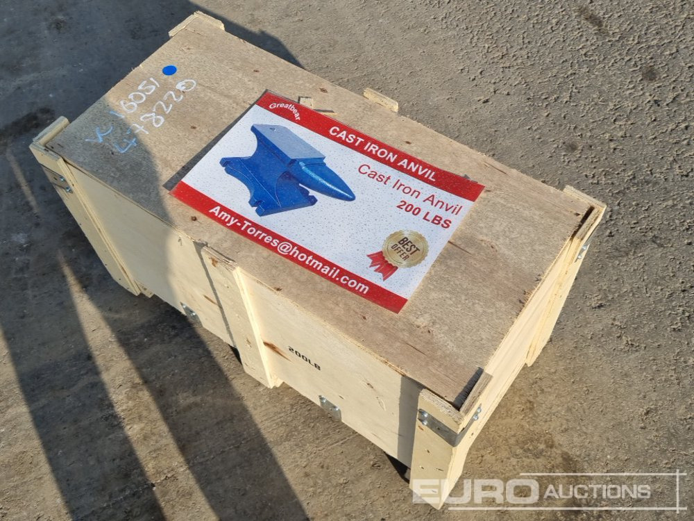 Unused 200LBS Cast Iron Anvil - Machine-outil: photos 1 Unused 200LBS Cast Iron Anvil - Machine-outil: photos 1