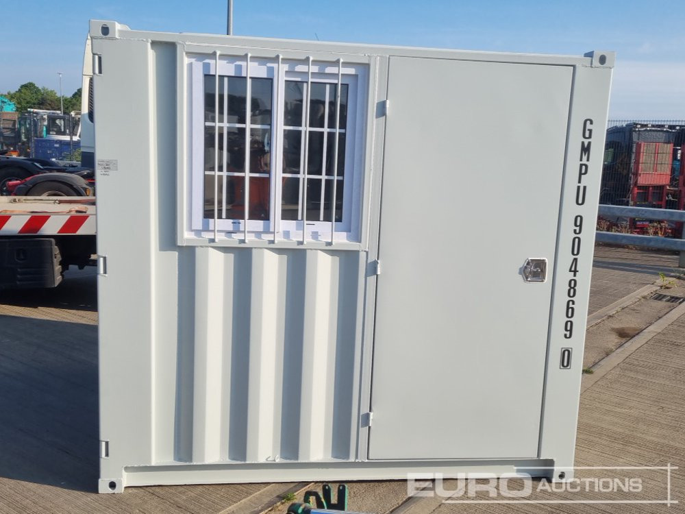 Unused 2025 8' x 7' Container, 1 Door, 1 Window, 1 End Door (Cannot Be Reconsigned) - Conteneur maritime: photos 3 Unused 2025 8' x 7' Container, 1 Door, 1 Window, 1 End Door (Cannot Be Reconsigned) - Conteneur maritime: photos 3
