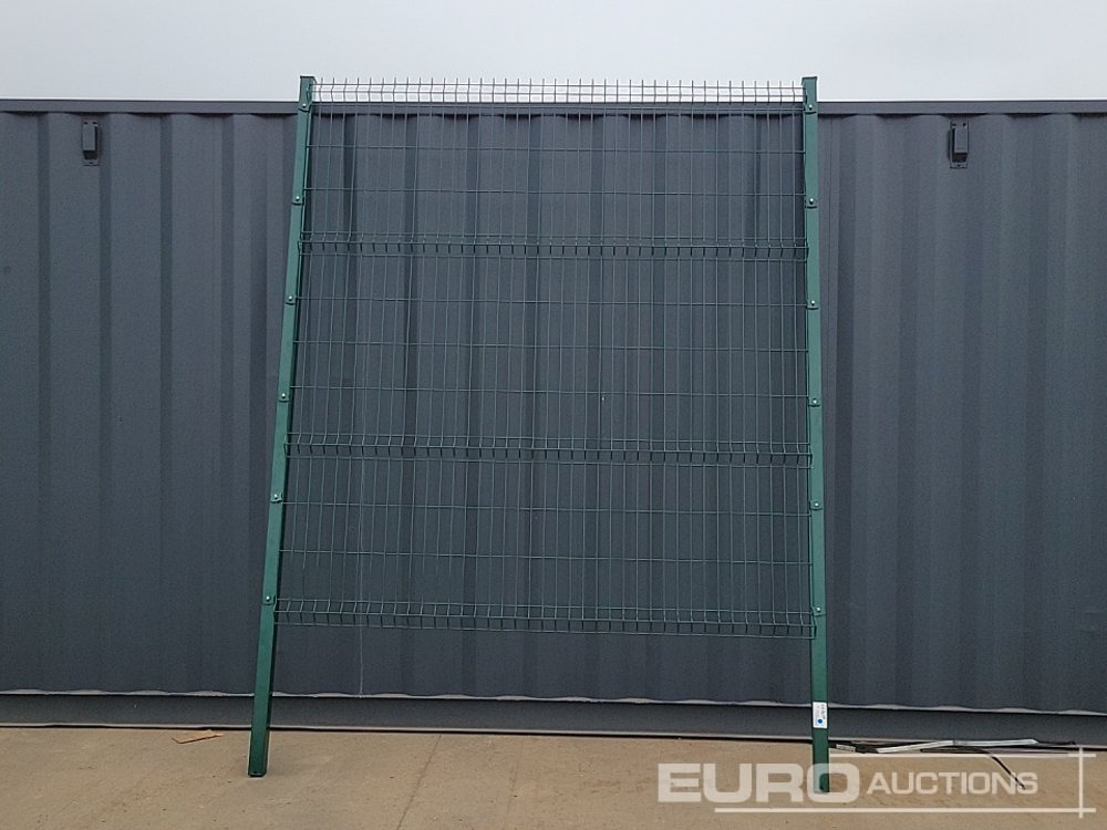 Unused Galvanised & Powder Coated Heavy Duty (5mm) Wire Mesh Fencing, 25 x H2.4m x W2.2m Panels, 26 x 60mm x 60mm x3m Posts, with Fittings (Green) - Matériel de chantier: photos 4 Unused Galvanised & Powder Coated Heavy Duty (5mm) Wire Mesh Fencing, 25 x H2.4m x W2.2m Panels, 26 x 60mm x 60mm x3m Posts, with Fittings (Green) - Matériel de chantier: photos 4