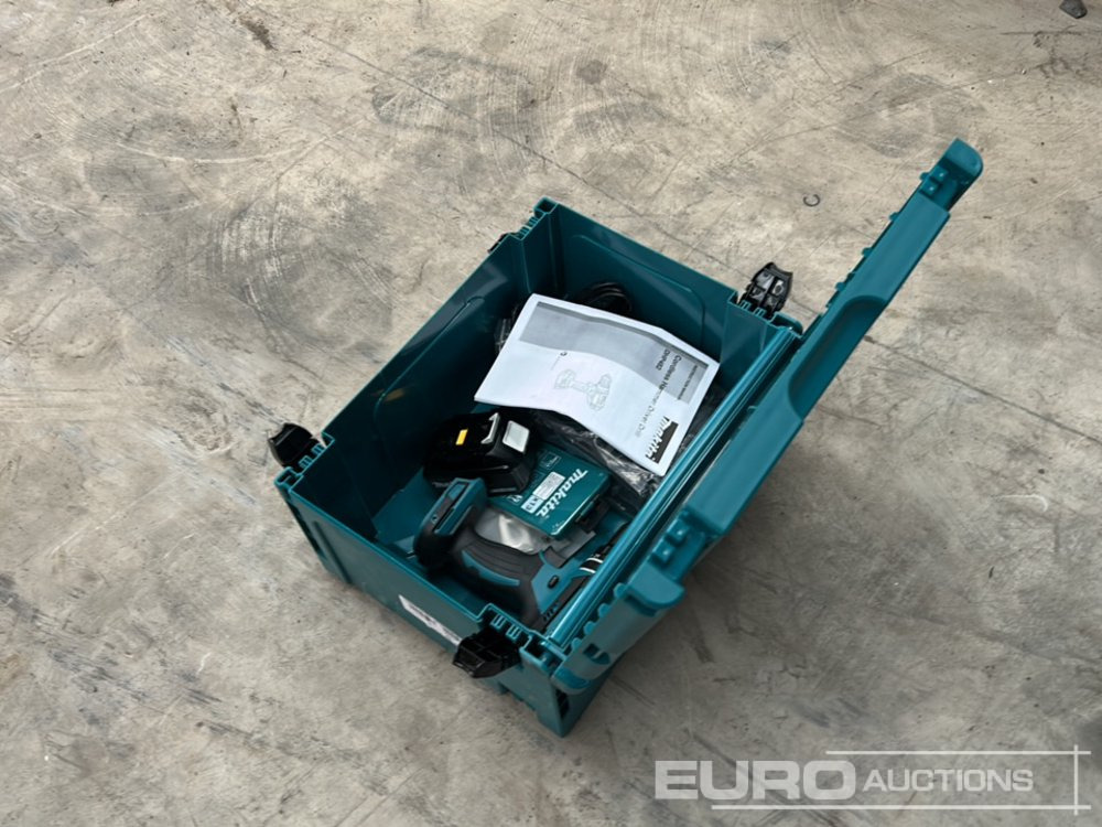 Unused Makita DHP482Z 18V LXT Combi Drill, 3.0Ah Battery, Charger & 13 Piece HSS-R Drill Bit Set - Matériel de chantier: photos 2 Unused Makita DHP482Z 18V LXT Combi Drill, 3.0Ah Battery, Charger & 13 Piece HSS-R Drill Bit Set - Matériel de chantier: photos 2