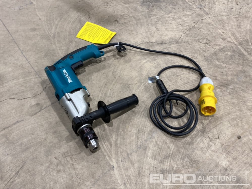 Unused Makita HP2050 110 Volt Drill - Matériel de chantier: photos 2 Unused Makita HP2050 110 Volt Drill - Matériel de chantier: photos 2