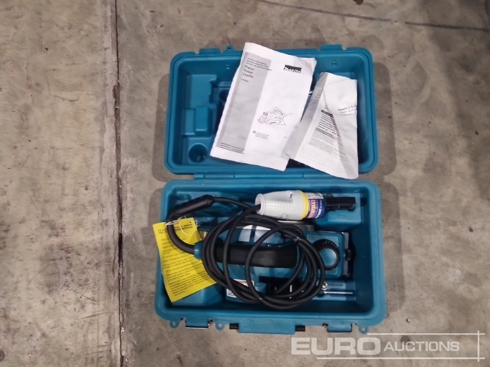 Unused Makita KP0800 110v Planer - Matériel de chantier: photos 5 Unused Makita KP0800 110v Planer - Matériel de chantier: photos 5