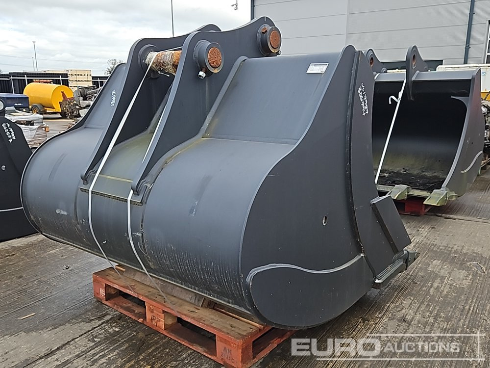 Unused Miller 70" Digging Bucket 90mm Pin to suit 30 Ton Excavator - Godet: photos 5 Unused Miller 70" Digging Bucket 90mm Pin to suit 30 Ton Excavator - Godet: photos 5