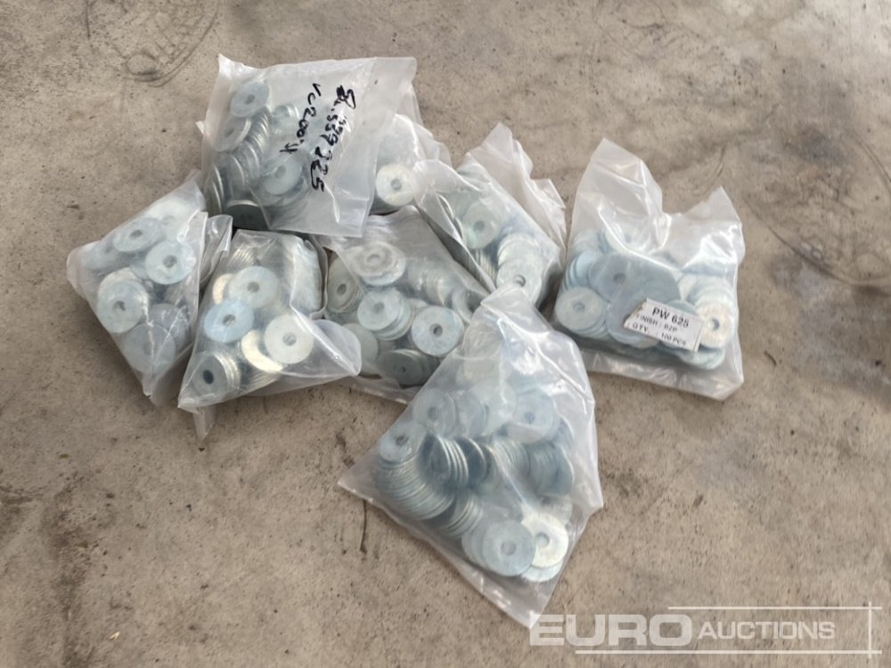 Unused Packs of 100 Washers (8 of) - Équipement de garage: photos 3 Unused Packs of 100 Washers (8 of) - Équipement de garage: photos 3