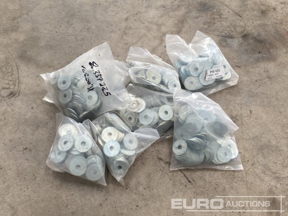 Unused Packs of 100 Washers (8 of) - Équipement de garage: photos 2 Unused Packs of 100 Washers (8 of) - Équipement de garage: photos 2