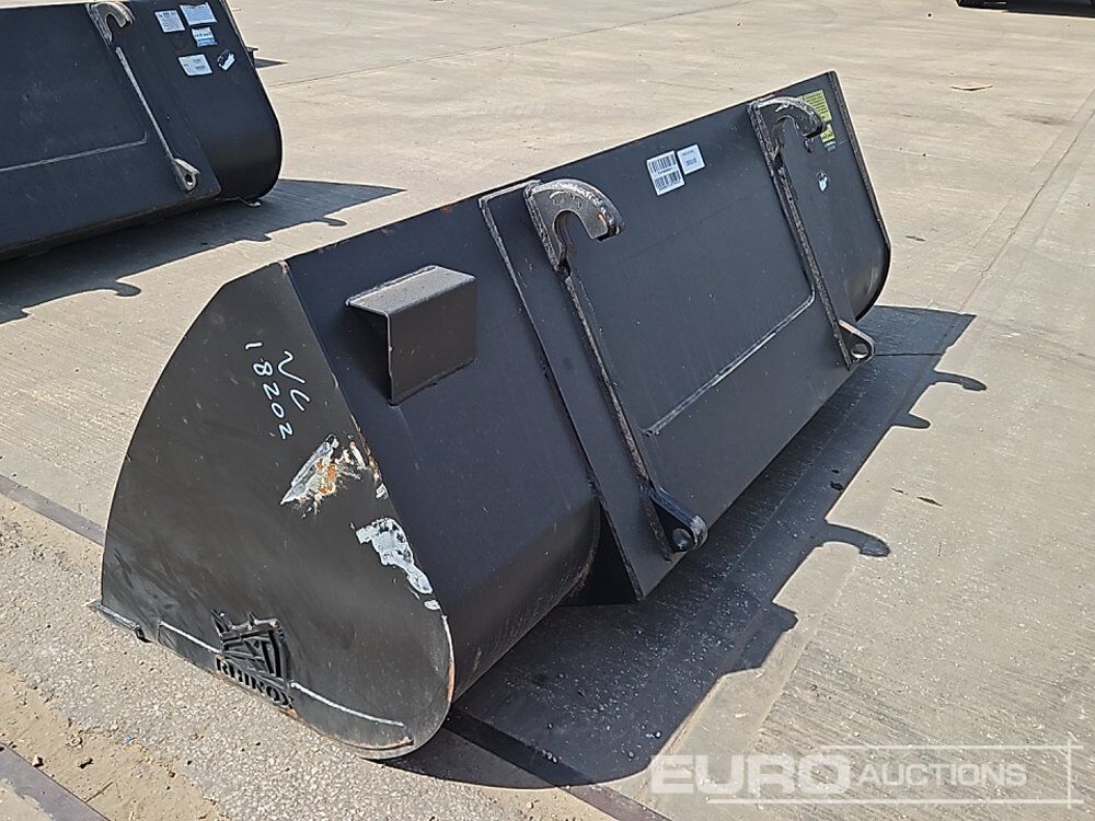 Unused Rhinox 90" Loading Bucket to suit Telehandler - Godet: photos 3 Unused Rhinox 90" Loading Bucket to suit Telehandler - Godet: photos 3