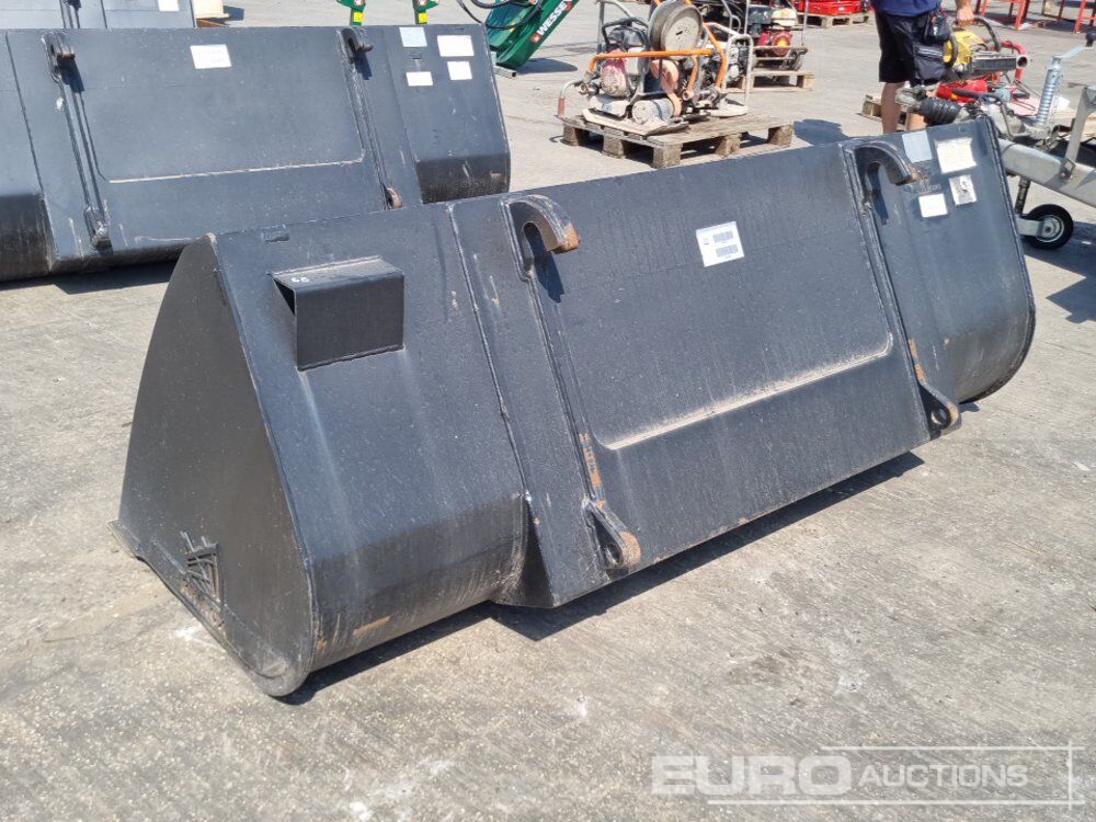 Unused Rhinox 90" Loading Bucket to suit Telehandler - Godet: photos 3 Unused Rhinox 90" Loading Bucket to suit Telehandler - Godet: photos 3