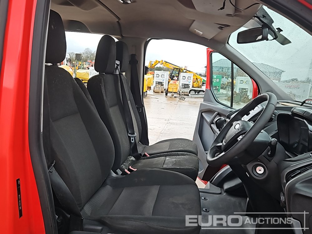 Véhicule utilitaire 2015 Ford Transit Custom 310: photos 27