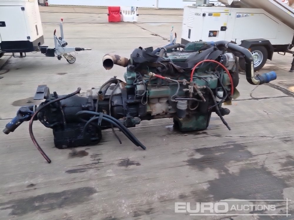 Volvo 6 Cylinder Engine Gearbox - Moteur: photos 4 Volvo 6 Cylinder Engine Gearbox - Moteur: photos 4