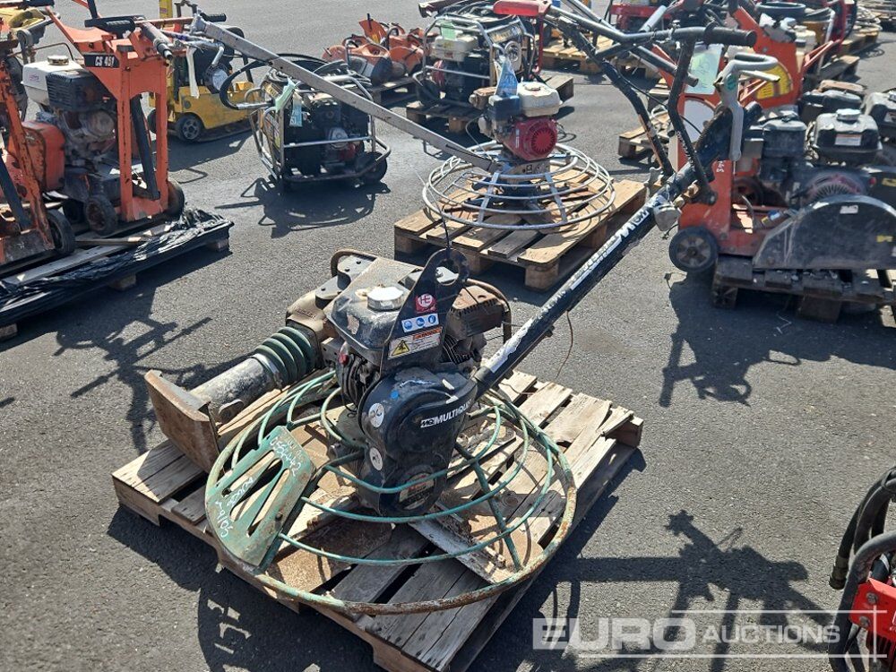 Wacker Petrol Trench Compactor, Whiteman Petrol Concrete Power Float - Travaux routiers: photos 1 Wacker Petrol Trench Compactor, Whiteman Petrol Concrete Power Float - Travaux routiers: photos 1