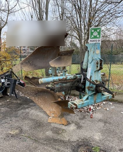 Aratro usato Nuova Comas - Charrue: photos 4 Aratro usato Nuova Comas - Charrue: photos 4