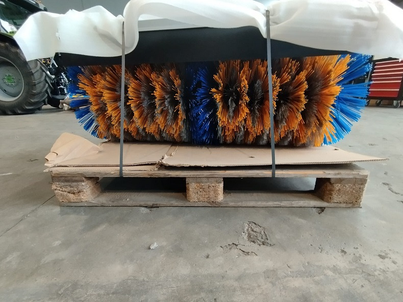 BCS Spazzatrice SWEEPER 120 - Brosse: photos 2 BCS Spazzatrice SWEEPER 120 - Brosse: photos 2