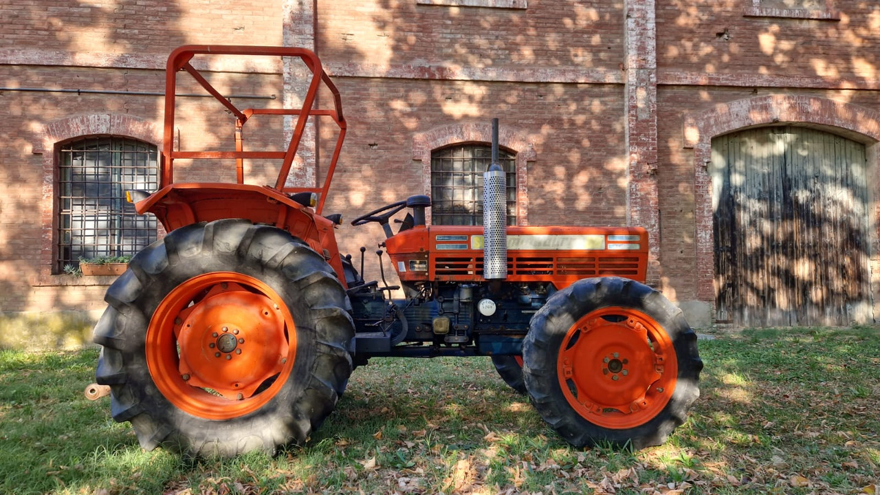 Trattore usato Same MINITAURUS 60 Synchro - Tracteur agricole: photos 2 Trattore usato Same MINITAURUS 60 Synchro - Tracteur agricole: photos 2