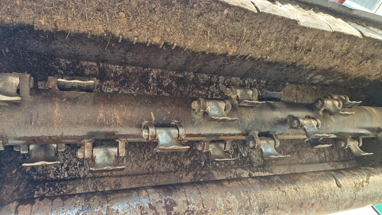 Trincia posteriore usata Dragone VL200 - Broyeur à axe horizontal: photos 4 Trincia posteriore usata Dragone VL200 - Broyeur à axe horizontal: photos 4