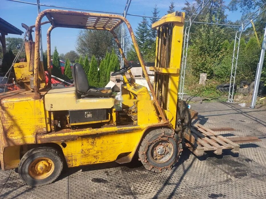 Caterpillar V60B - Chariot élévateur diesel: photos 1 Caterpillar V60B - Chariot élévateur diesel: photos 1