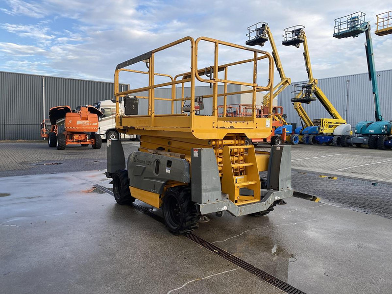 Haulotte Compact 12DX, Schaar hoogwerker, 4X4 Diesel - Nacelle: photos 3 Haulotte Compact 12DX, Schaar hoogwerker, 4X4 Diesel - Nacelle: photos 3