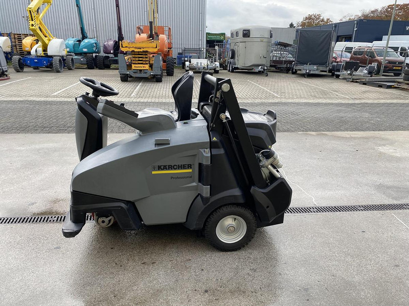 Kärcher KM 105/110 R Bp, Veegmachine, hoogkieper - Balayeuse de voirie: photos 5 Kärcher KM 105/110 R Bp, Veegmachine, hoogkieper - Balayeuse de voirie: photos 5