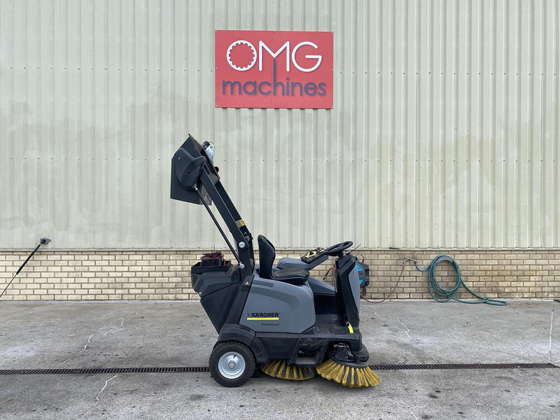 Kärcher KM 105/110 R Bp, Veegmachine, hoogkieper - Balayeuse de voirie: photos 2 Kärcher KM 105/110 R Bp, Veegmachine, hoogkieper - Balayeuse de voirie: photos 2
