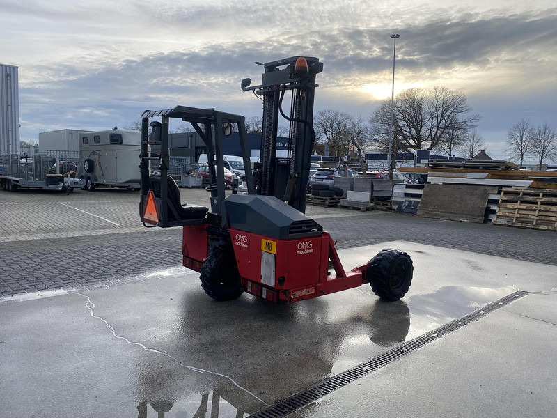 Moffett M4 25.3 / Kooiaap - Chariot embarqué: photos 5 Moffett M4 25.3 / Kooiaap - Chariot embarqué: photos 5