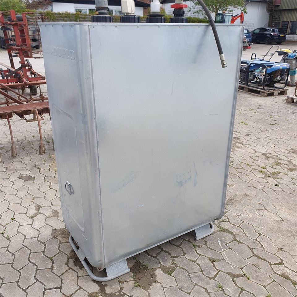ABC 1000 Liter - Cuve de stockage: photos 2 ABC 1000 Liter - Cuve de stockage: photos 2