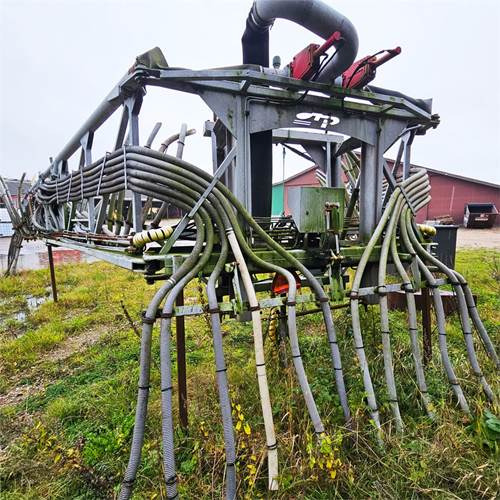 AP 24 meter - Epandeurs: photos 4 AP 24 meter - Epandeurs: photos 4