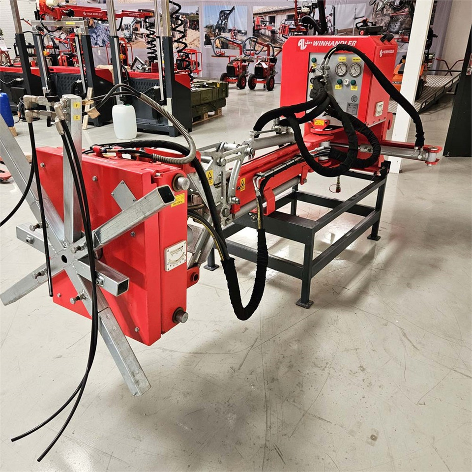 AL-LIFT Winhandler 400 - Accessoire pour Chariot télescopique: photos 1 AL-LIFT Winhandler 400 - Accessoire pour Chariot télescopique: photos 1