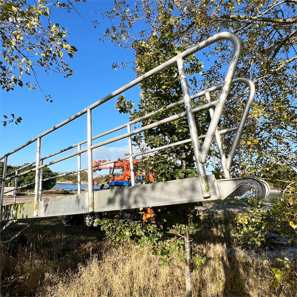 ABC 90M - Autre matériel: photos 4 ABC 90M - Autre matériel: photos 4