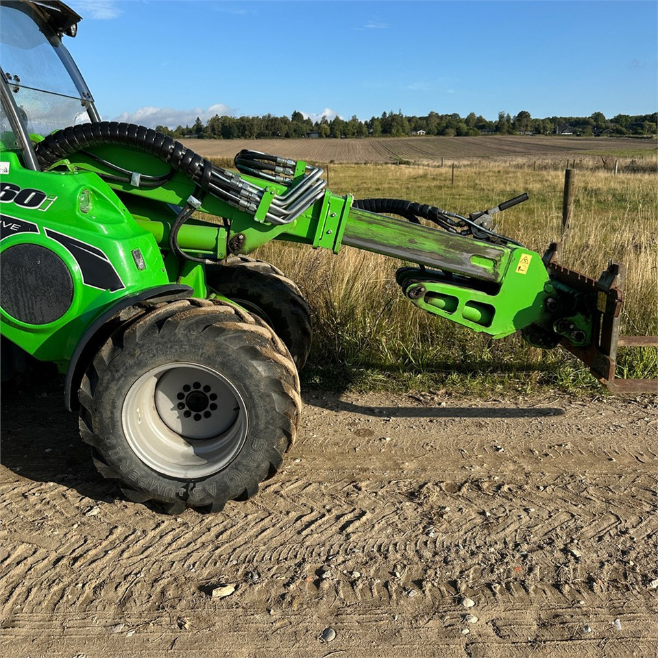 Avant 860 i - Chargeuse sur pneus: photos 4 Avant 860 i - Chargeuse sur pneus: photos 4