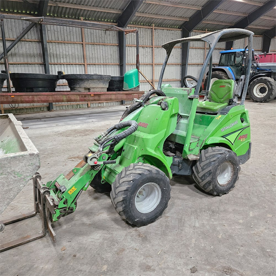 Avant R35 - M635RIMCT - Chargeuse sur pneus: photos 1 Avant R35 - M635RIMCT - Chargeuse sur pneus: photos 1