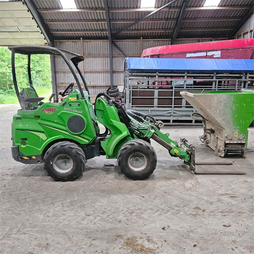 Avant R35 - M635RIMCT - Chargeuse sur pneus: photos 4 Avant R35 - M635RIMCT - Chargeuse sur pneus: photos 4