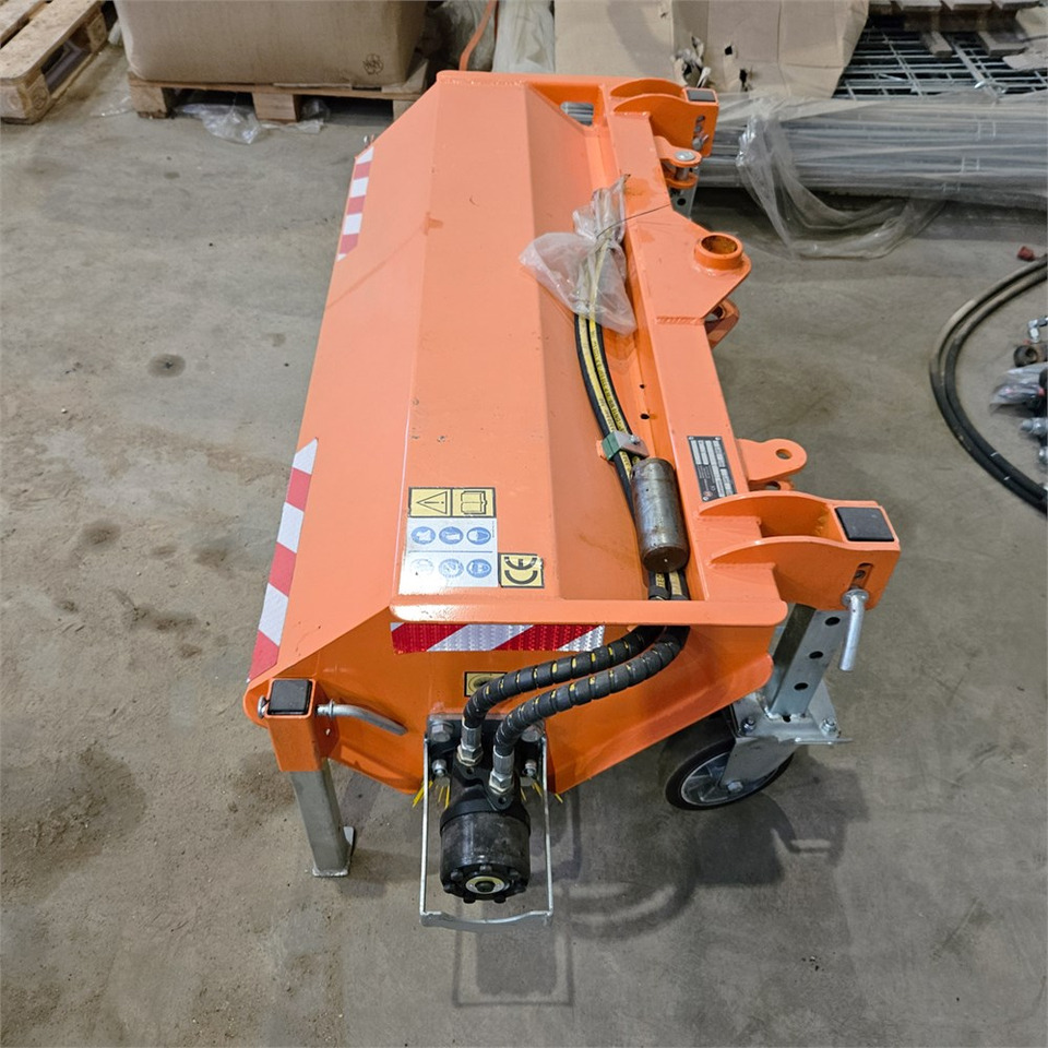 BM ZE120 - Brosse: photos 1 BM ZE120 - Brosse: photos 1