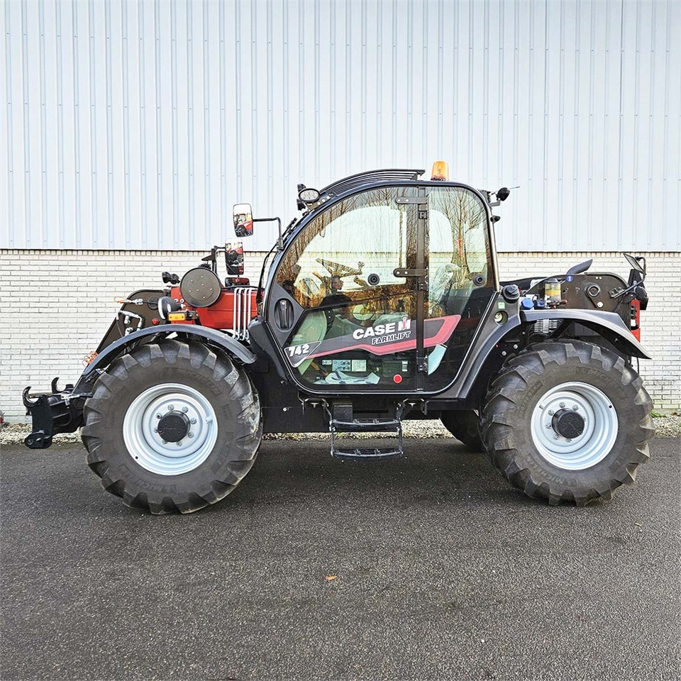 Case Farmlift 742 - Chariot télescopique: photos 3 Case Farmlift 742 - Chariot télescopique: photos 3