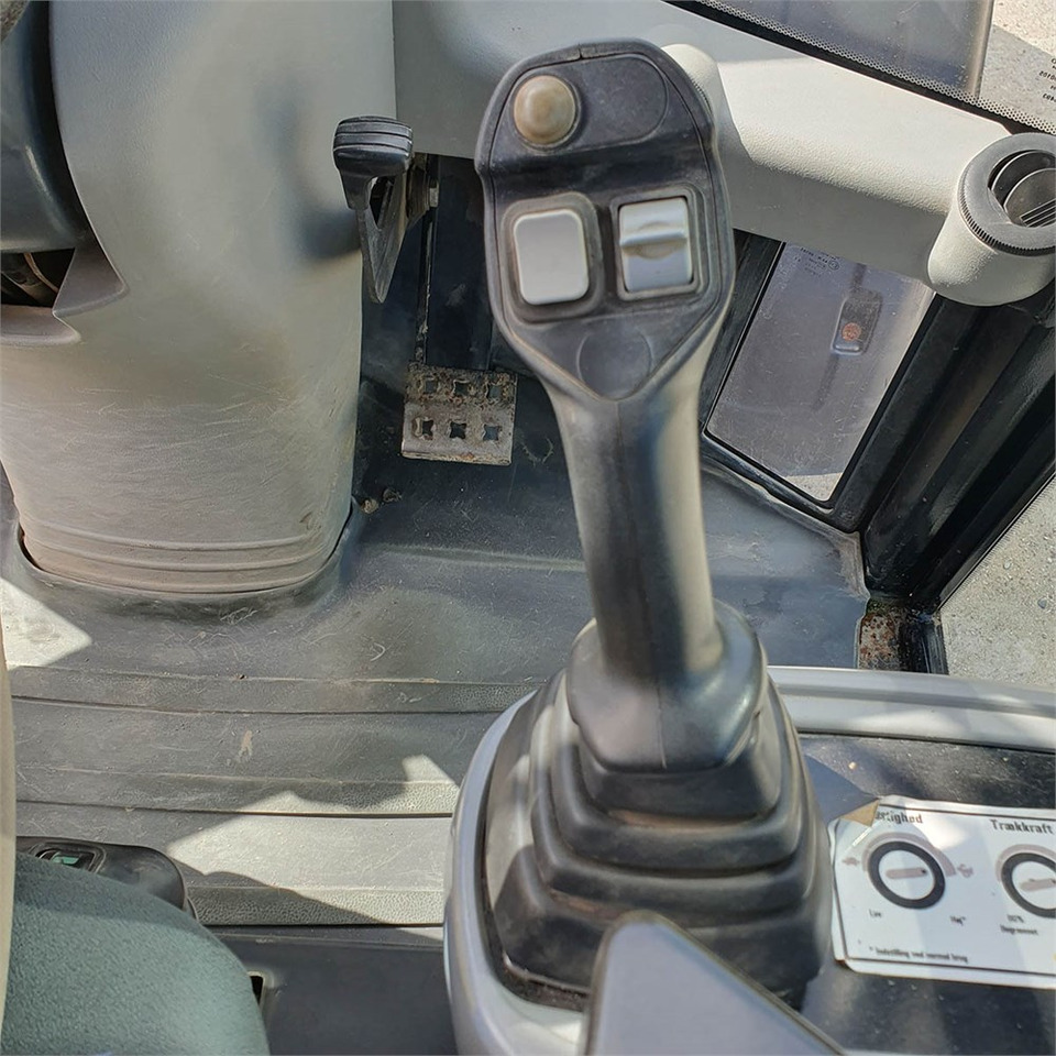 Chargeuse sur pneus Caterpillar 906 H2: photos 21